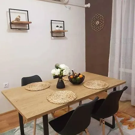 Stylish 1br Flat With Sunny Terrace In Burgas